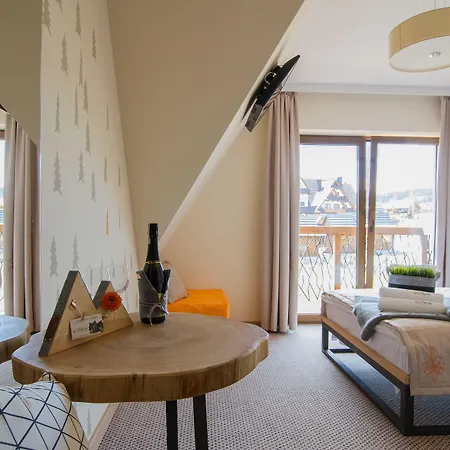 فندق مبيت وإفطار Novobilski Przy Termie Bania I Kotelnicy - Sauna, Jacuzzi, Restauracja, Pokoj Zabaw, Wypozyczalnia Rowerow E-Bike