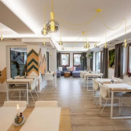 Novobilski Przy Termie Bania I Kotelnicy - Sauna, Jacuzzi, Restauracja, Pokoj Zabaw, Wypozyczalnia Rowerow E-Bike 3*